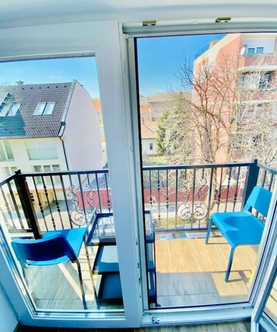 Lemon Premium Apartment Szeged Exterior photo